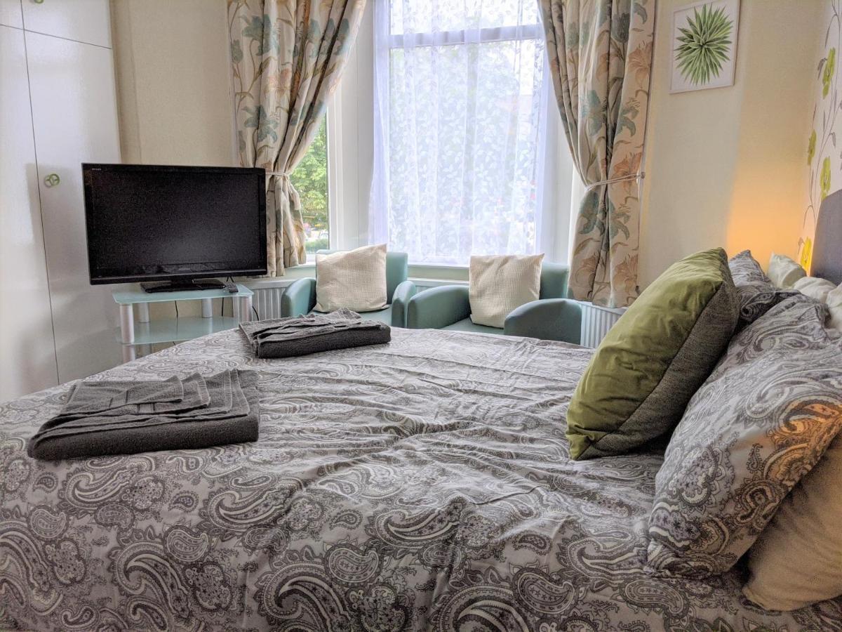 Bed and Breakfast Kirk Lea Halifax Esterno foto