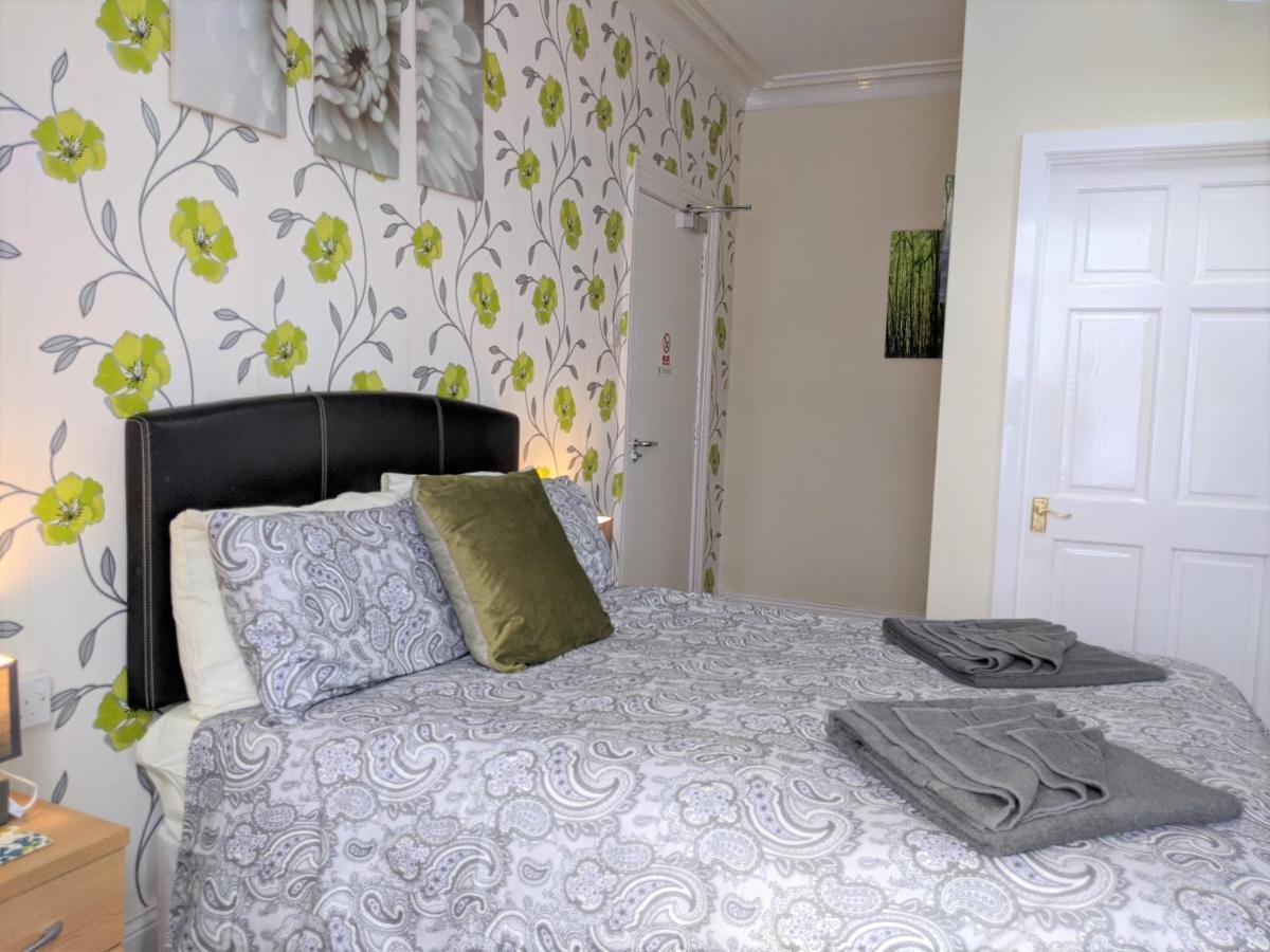 Bed and Breakfast Kirk Lea Halifax Esterno foto
