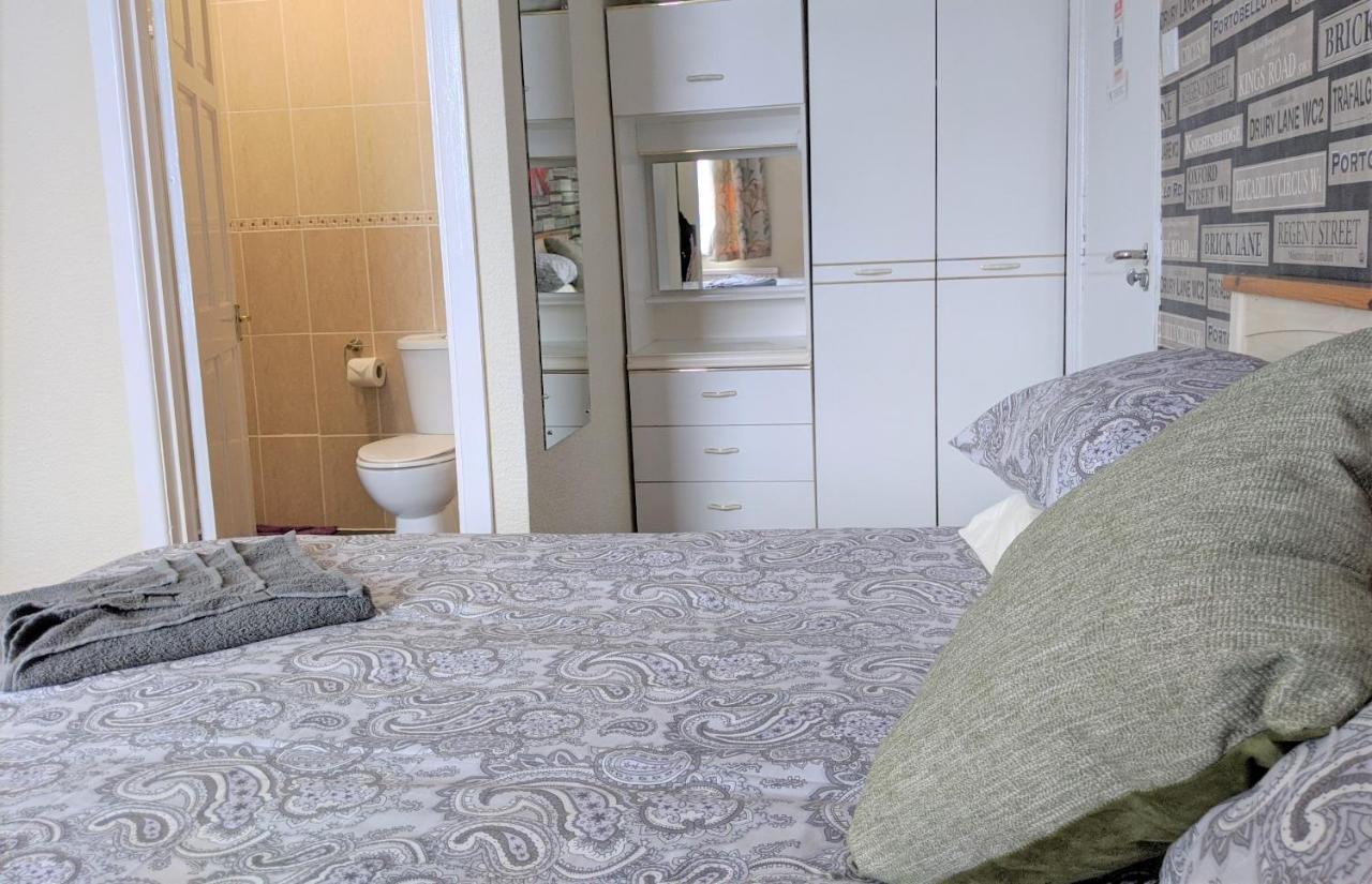 Bed and Breakfast Kirk Lea Halifax Esterno foto