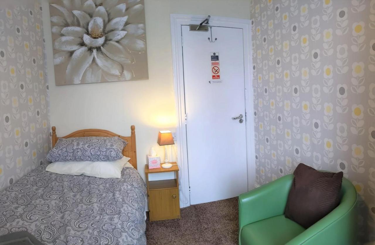 Bed and Breakfast Kirk Lea Halifax Esterno foto