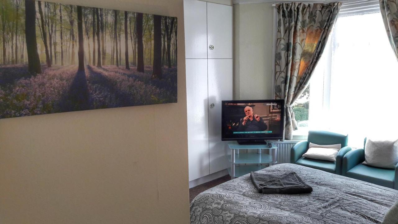 Bed and Breakfast Kirk Lea Halifax Esterno foto
