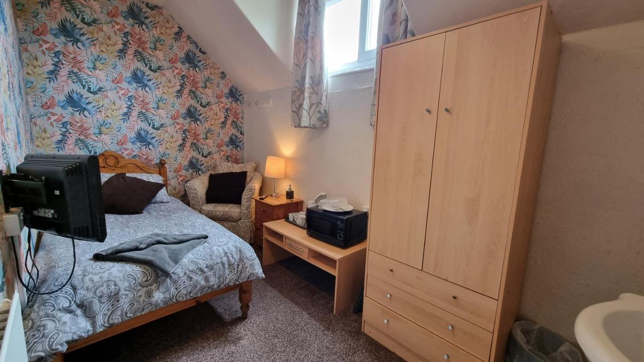 Bed and Breakfast Kirk Lea Halifax Esterno foto