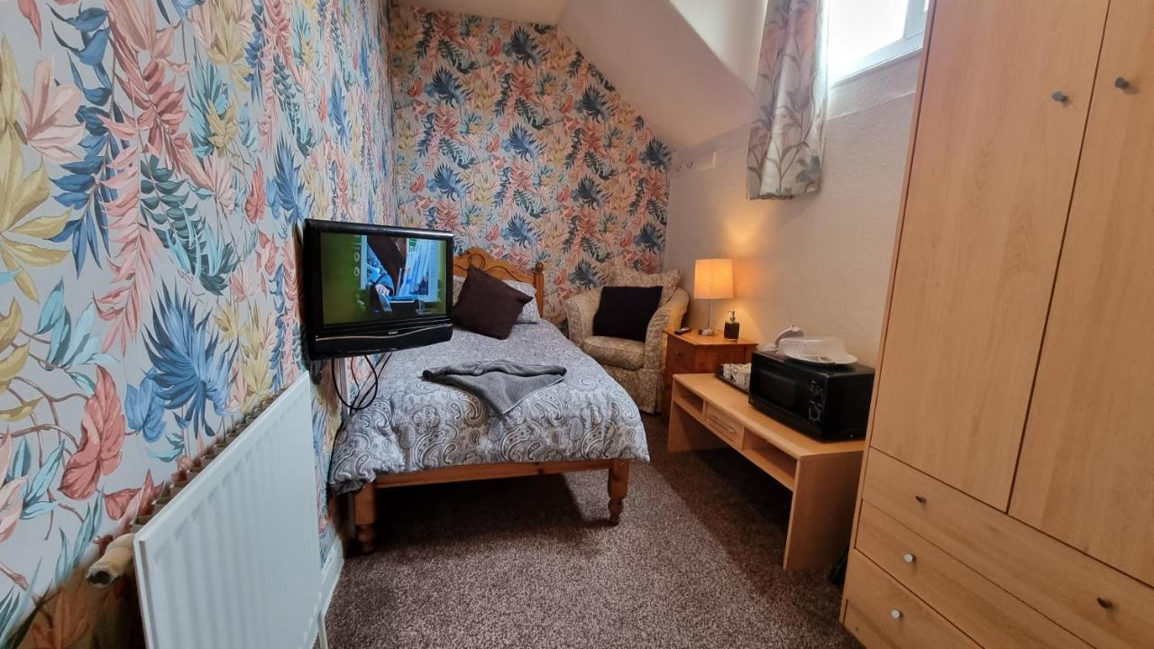 Bed and Breakfast Kirk Lea Halifax Esterno foto
